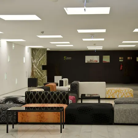 Ξενοδοχείο Vip Grand & 5*