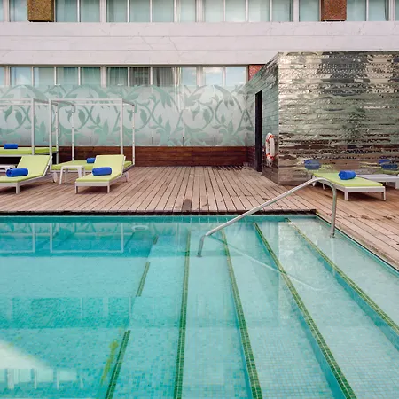 Vip Grand & Ξενοδοχείο 5*