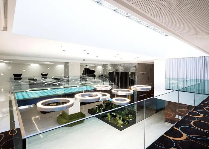 Vip Grand & Hotel 5*