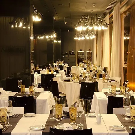 Vip Grand & Szálloda