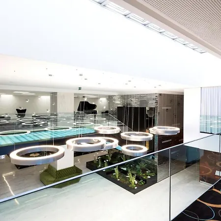 Vip Grand & Szálloda 5*
